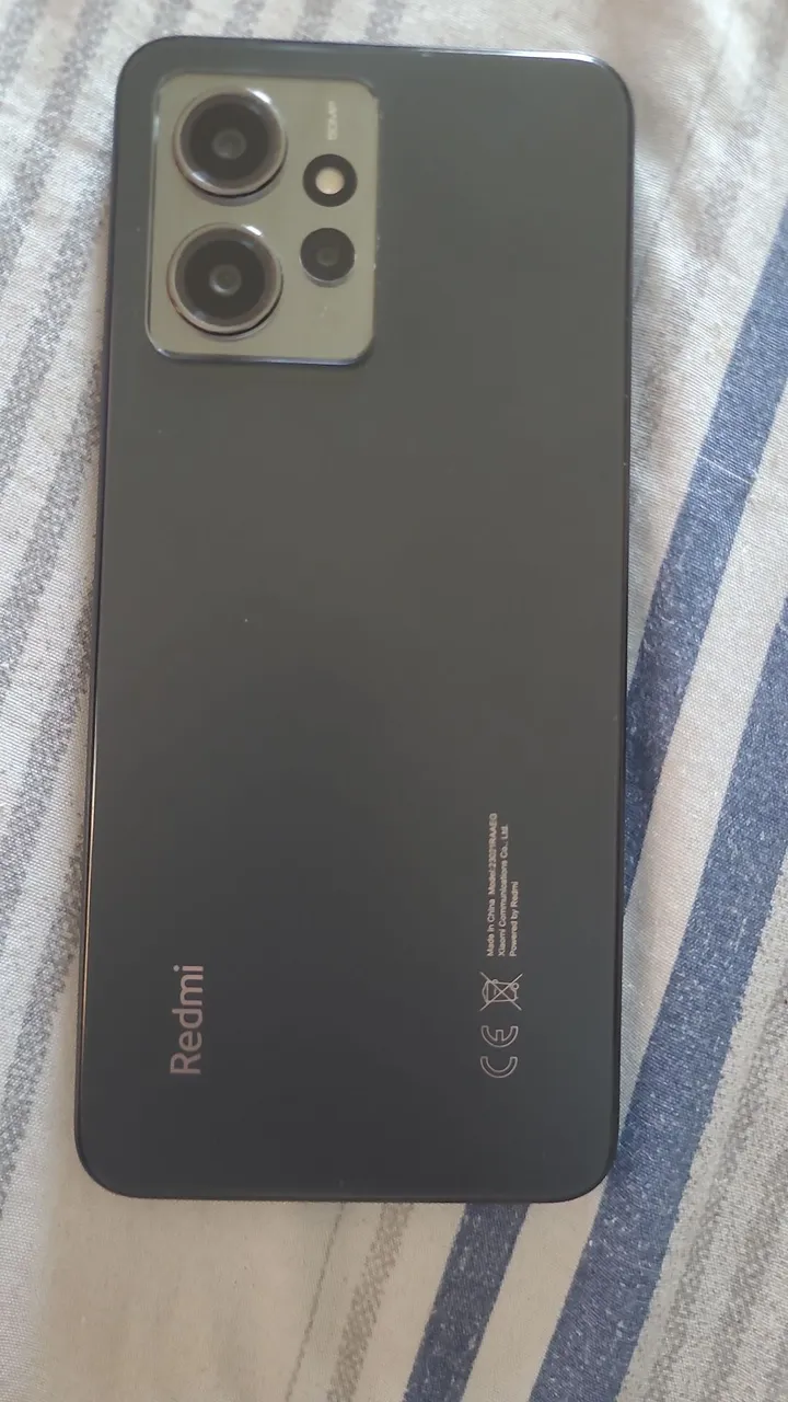 Vendo 2 celular, redmi12 450,00 moro próximo a defla da estação, A02s 230,00 não entrego