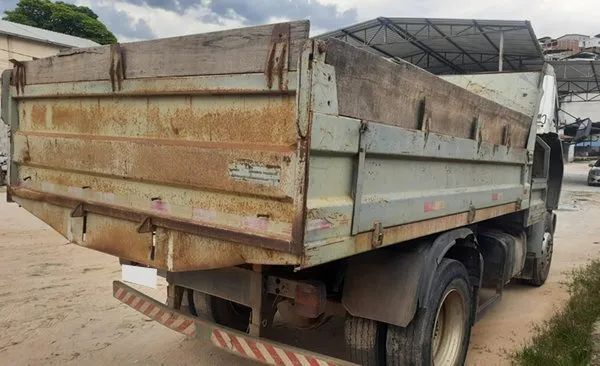 VW 13180 toco 4x2 ano 2004 com caçamba  - Foto 3