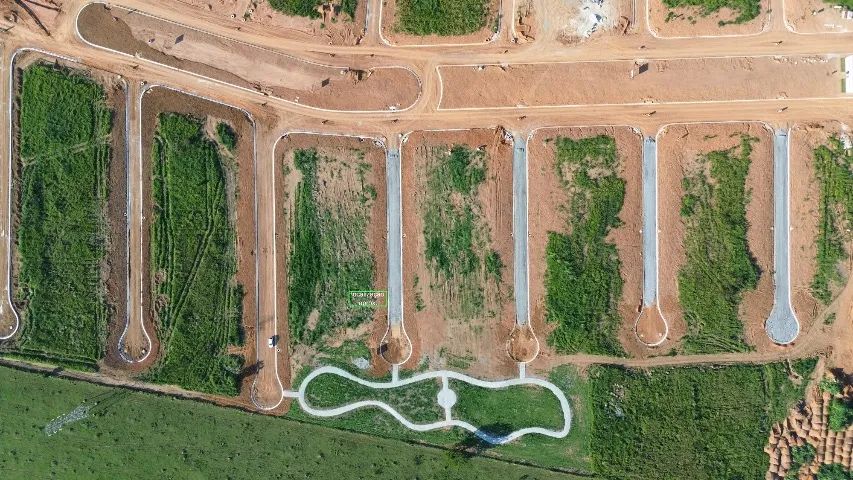 Terreno em condomínio 194m - avalia carro parte pagamento