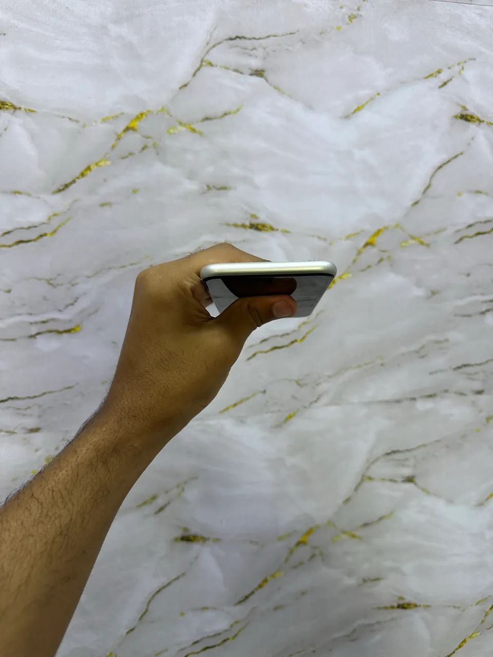 IPHONE 11 64 GB  - Foto 5