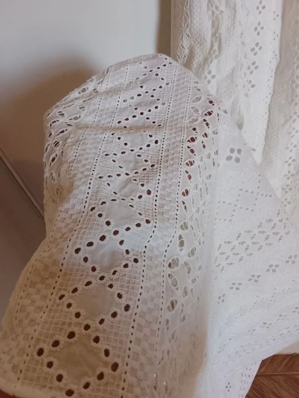 Vestido de branco de alta qualidade  - Foto 2