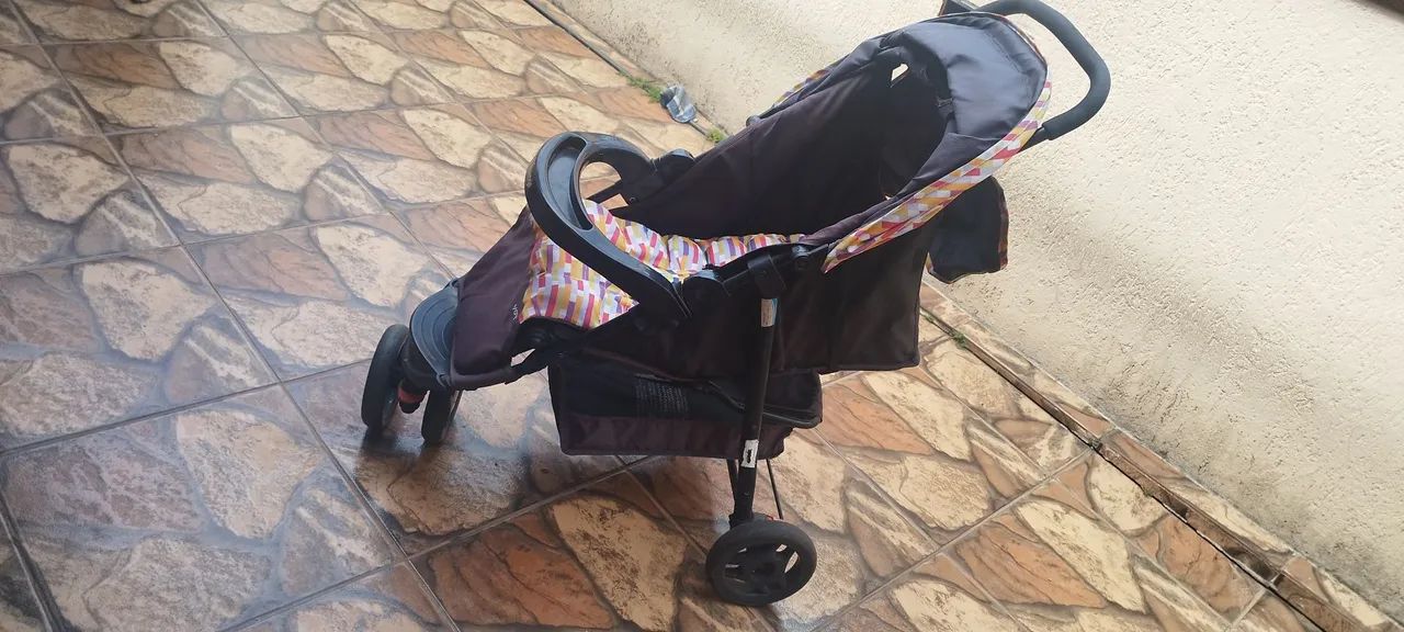 Carrinho de bebê bem conservado  - Foto 2
