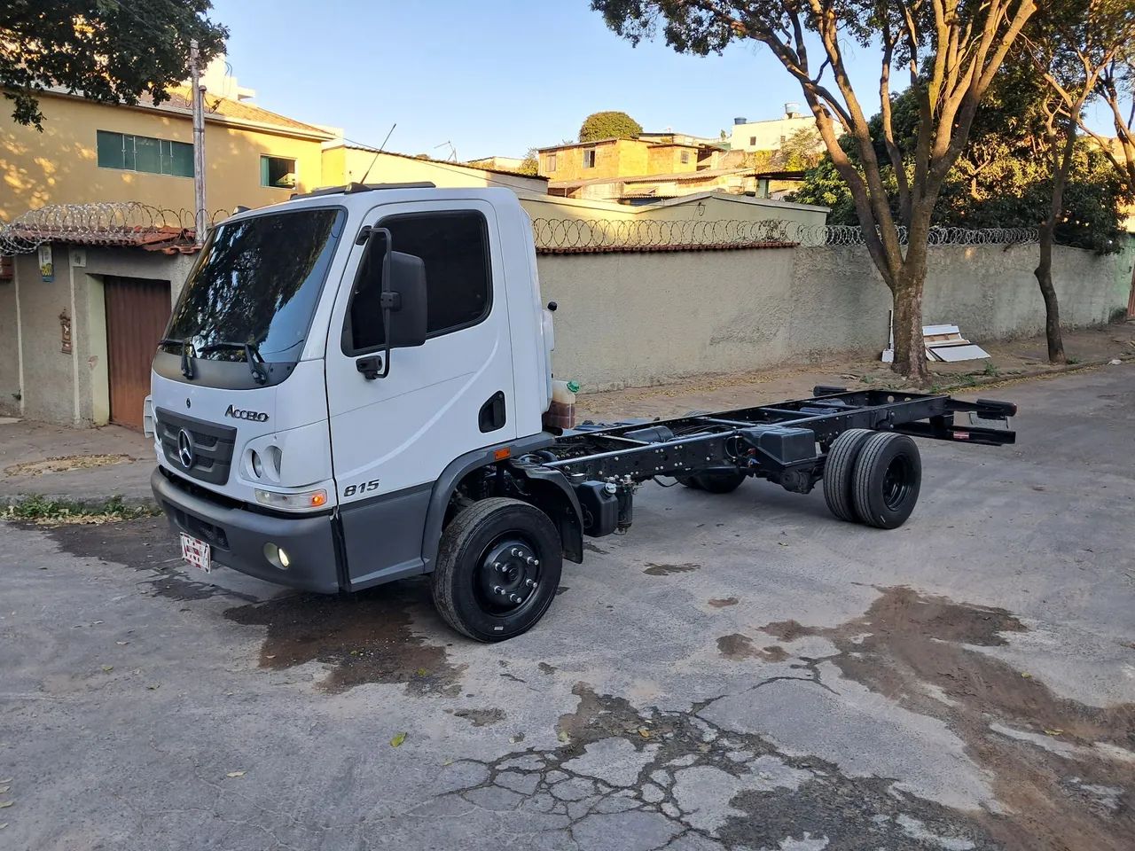 Mercedes-Benz Accelo 815 - Foto 3