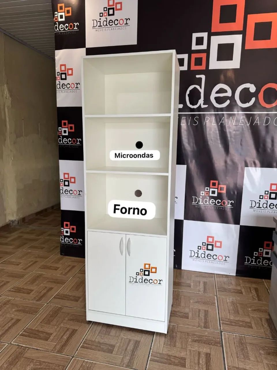 Armário multiuso P/forno e microondas 