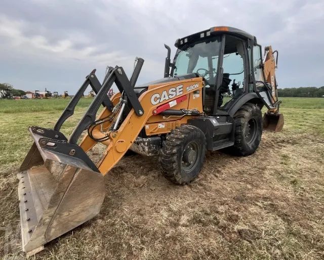 Retroescavadeira Case 580n Ano 2019