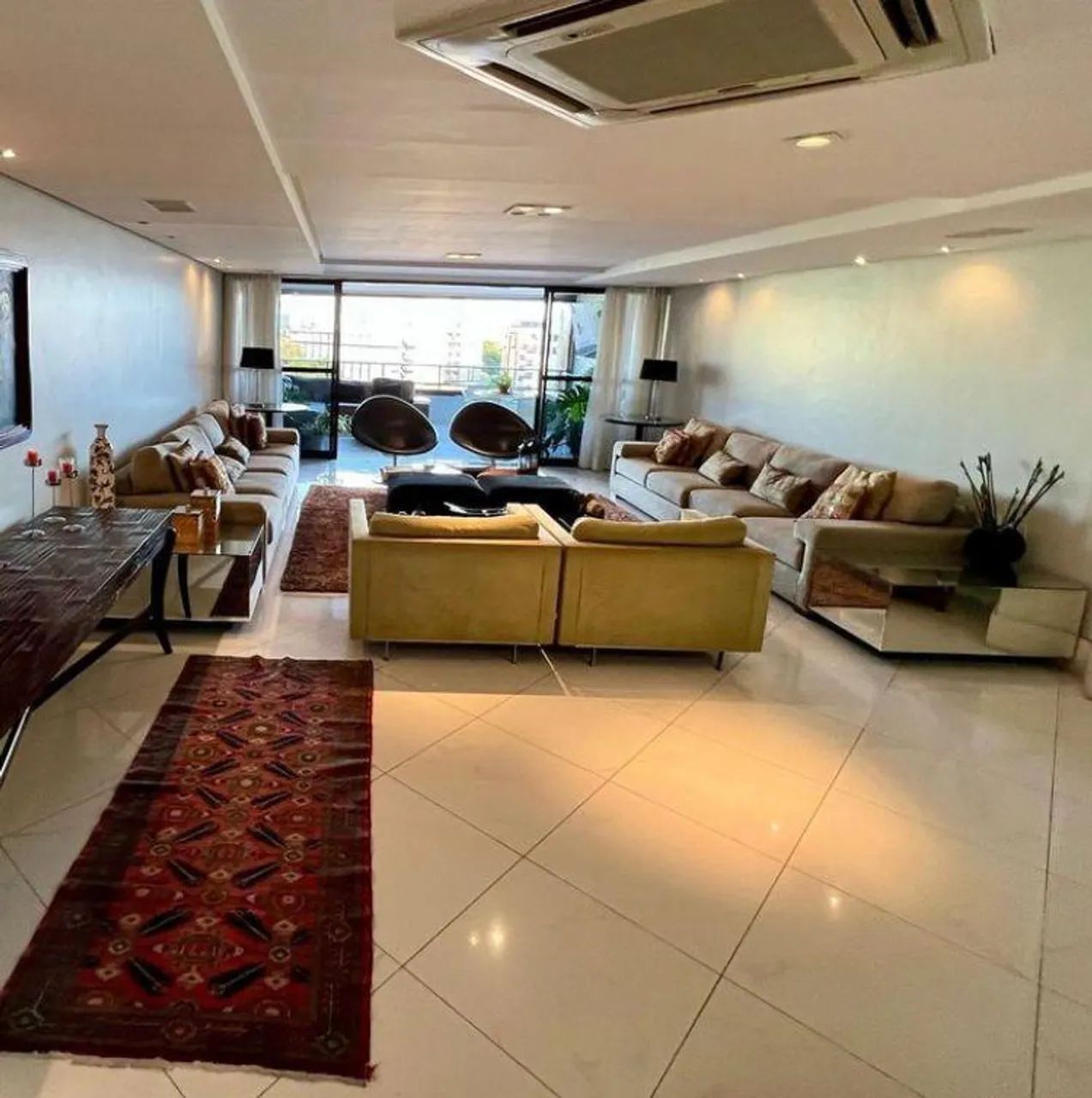 Cabo Branco Imperial - Próximo ao mar - 320m² - 04 suítes + DCE - 04 vagas - Todo ambienta