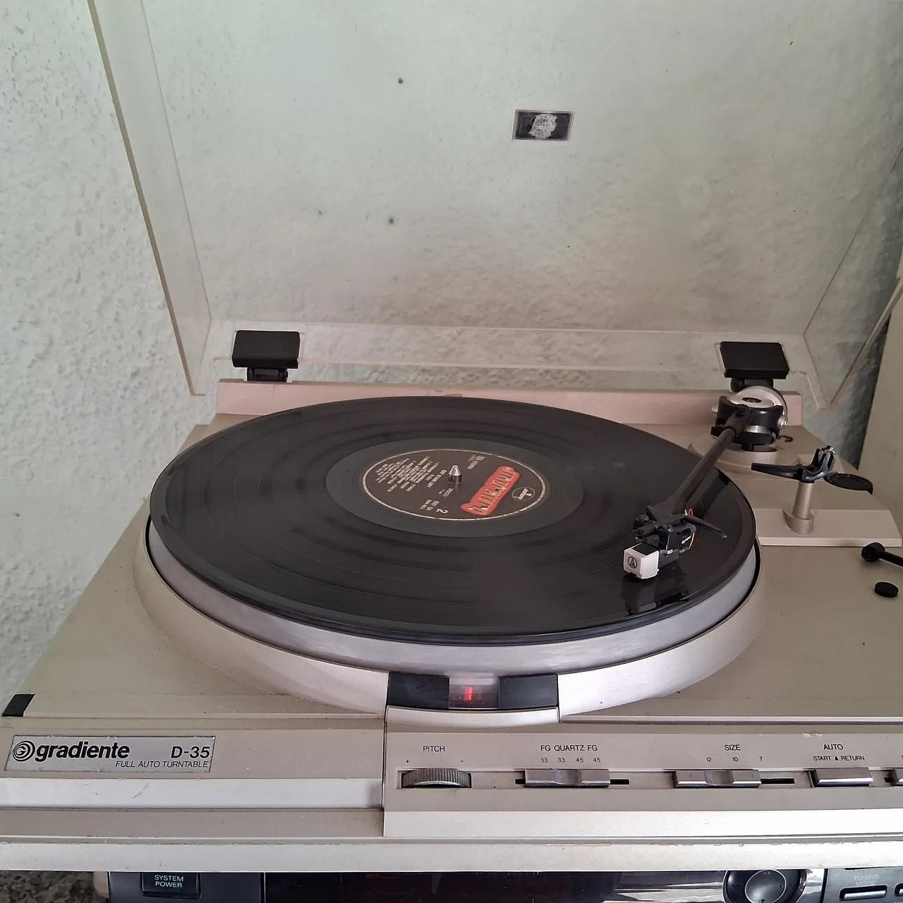 Toca-Discos Gradiente D-35 Full Auto Turntable