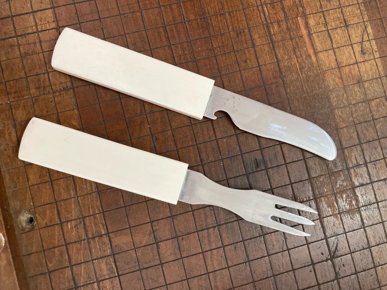 Conjunto de faca e garfo vintage