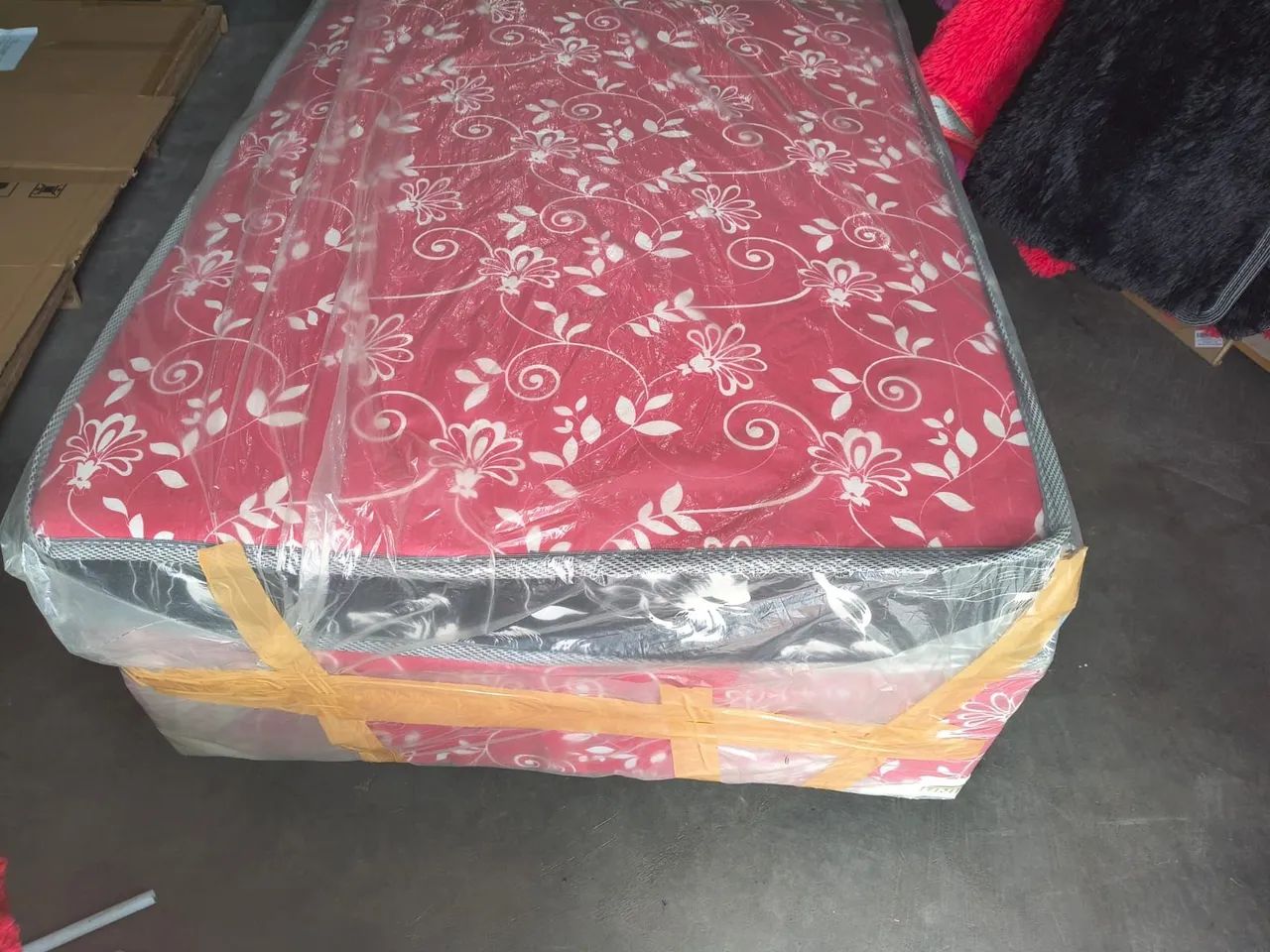 CAMA BOX SOLTEIRO ESPUMA ALTA MACIA $350 ENTREGAMOS  - Foto 2