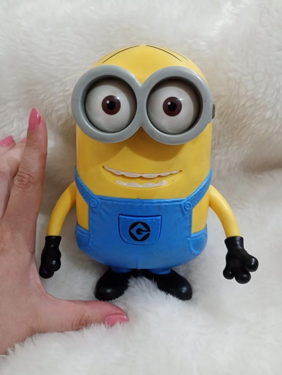 boneco minion eletronico meu malvado favorito falante, fala mais de 10 frases.Thinkway Toy