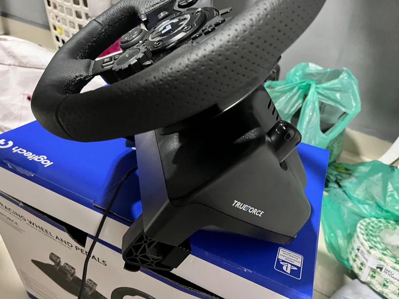 Volante Logitech G923 para PS4/PS5 e PC - Foto 5