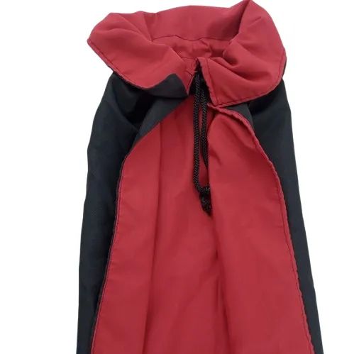CAPA DE FANTASIA INFANTIL REVERSIVEL - VAMPIRO OU MAGO - USADO  - Foto 2