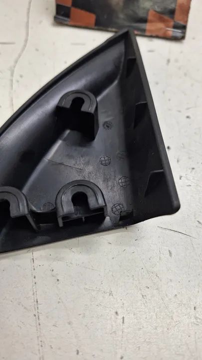 Acabamento Retrovisor Interno Lado Esquerdo Volvo V40 2019 - Foto 3