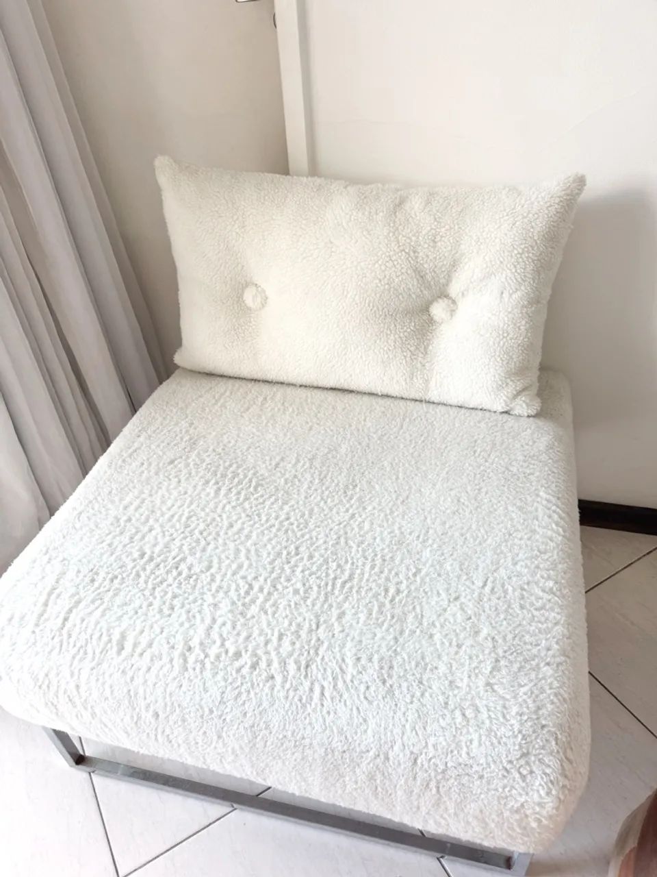 Poltrona Pelúcia Branco442957908914350081