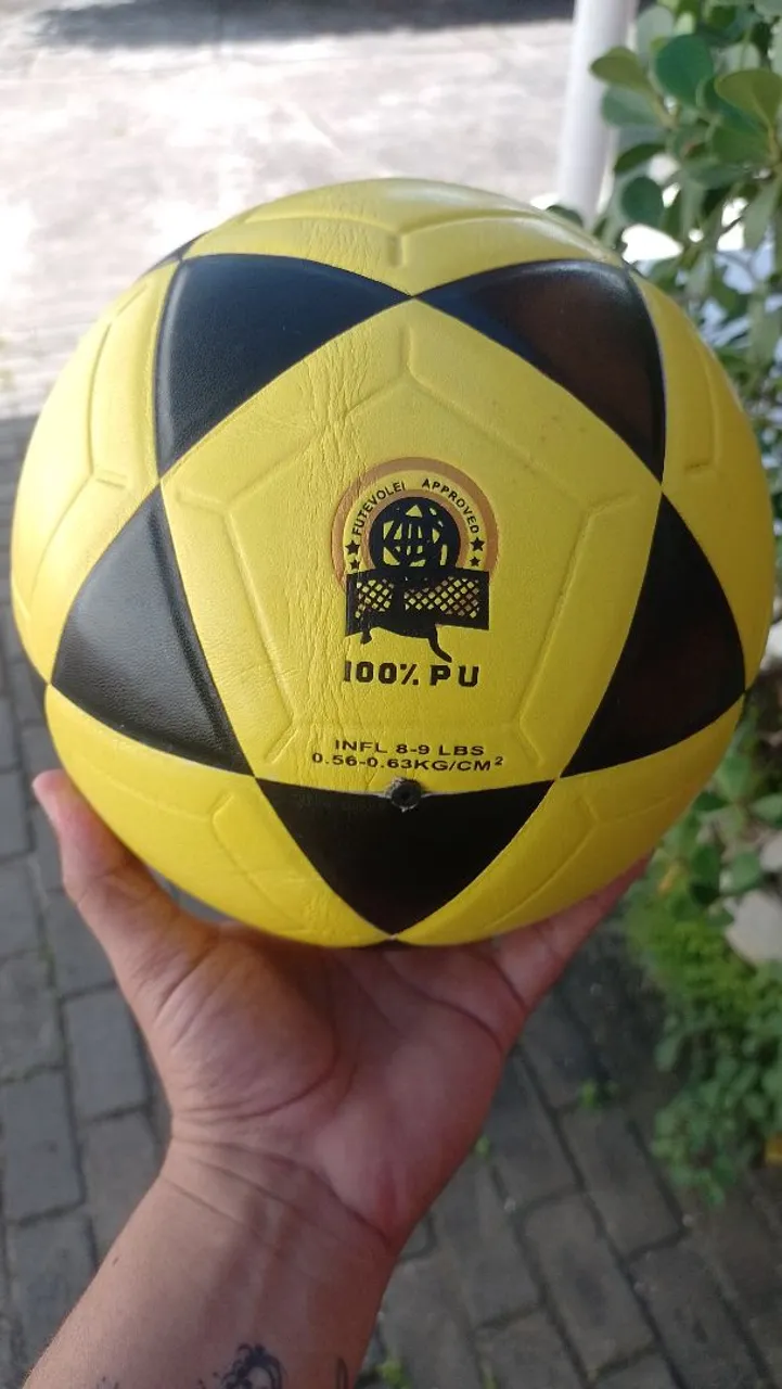 Bola de Futevôlei 100% PU - Qualidade e Durabilidade