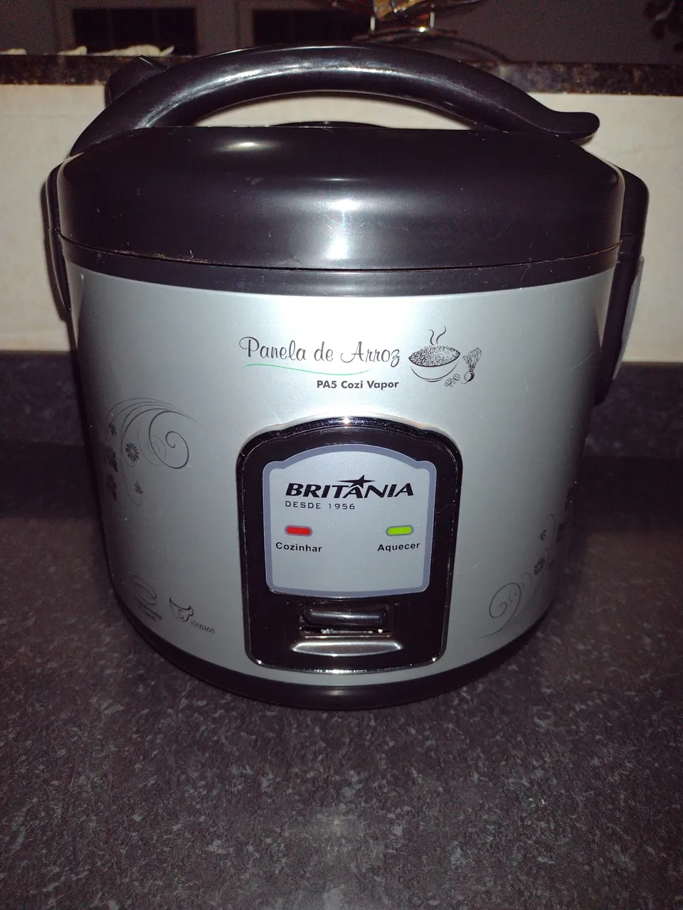 Panela de Arroz Elétrica Britânia PA5 Cozi Vapor
