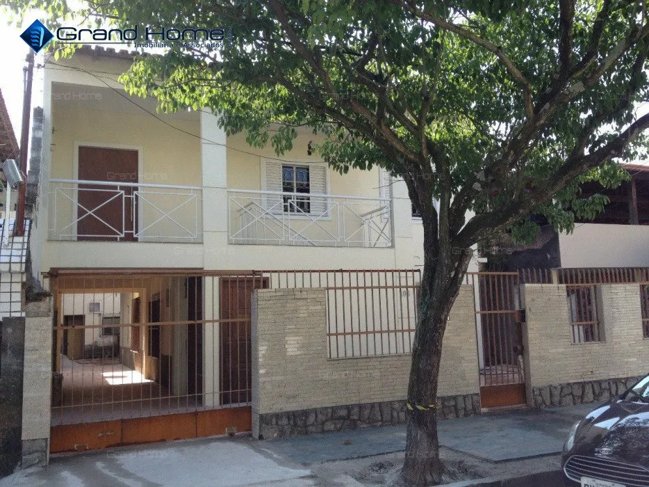 Casa 7 quartos em Itapuã