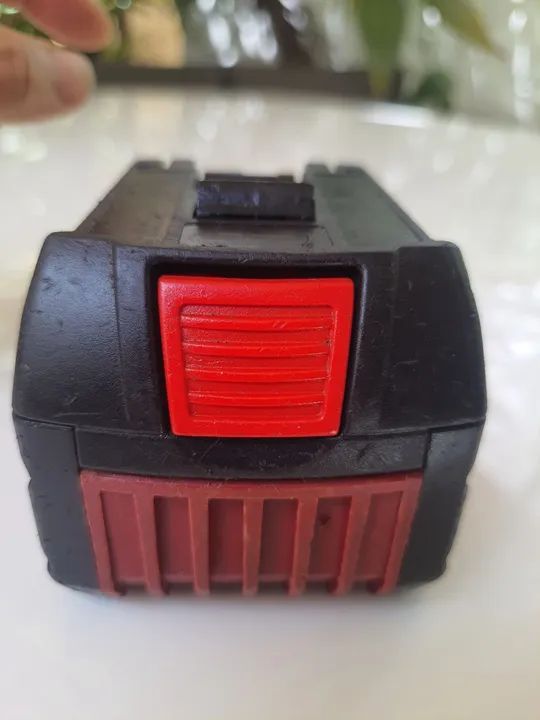 Bateria bosch 4Ah 18v - Foto 4