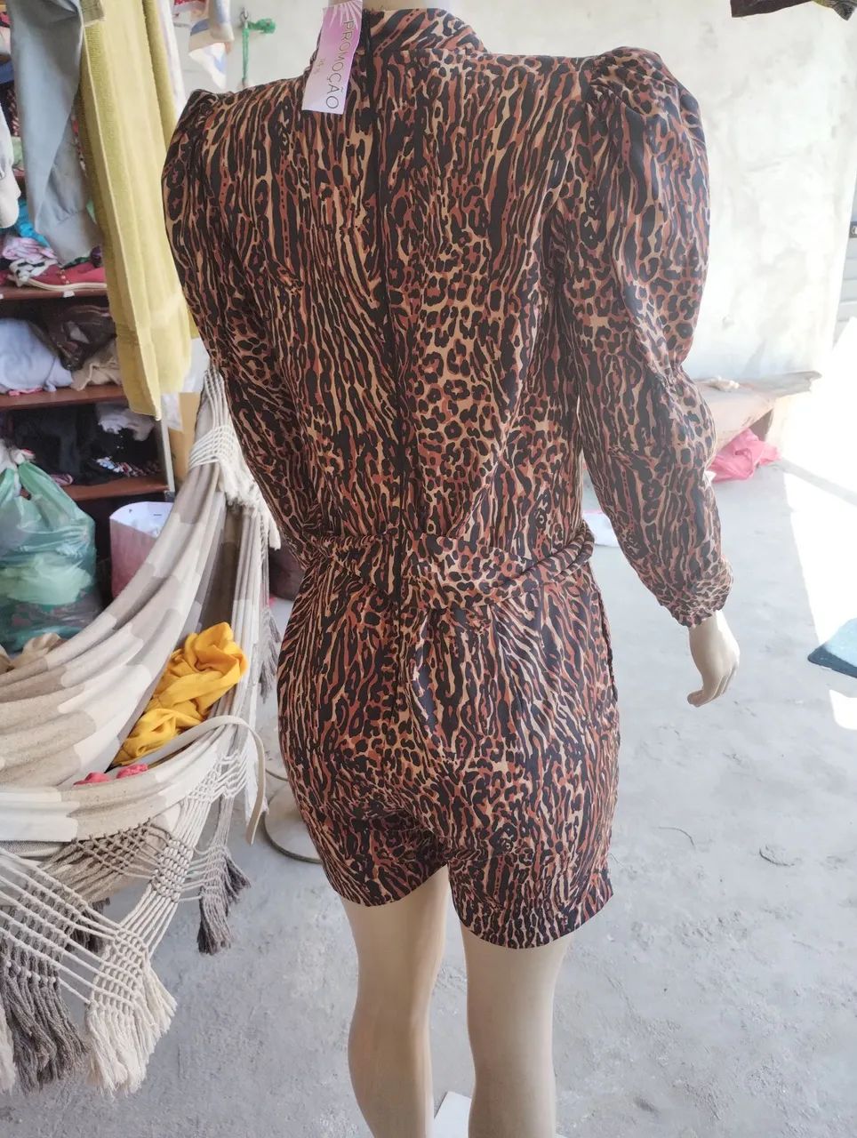 Macacão Leopardo Manga Bufante - Foto 3