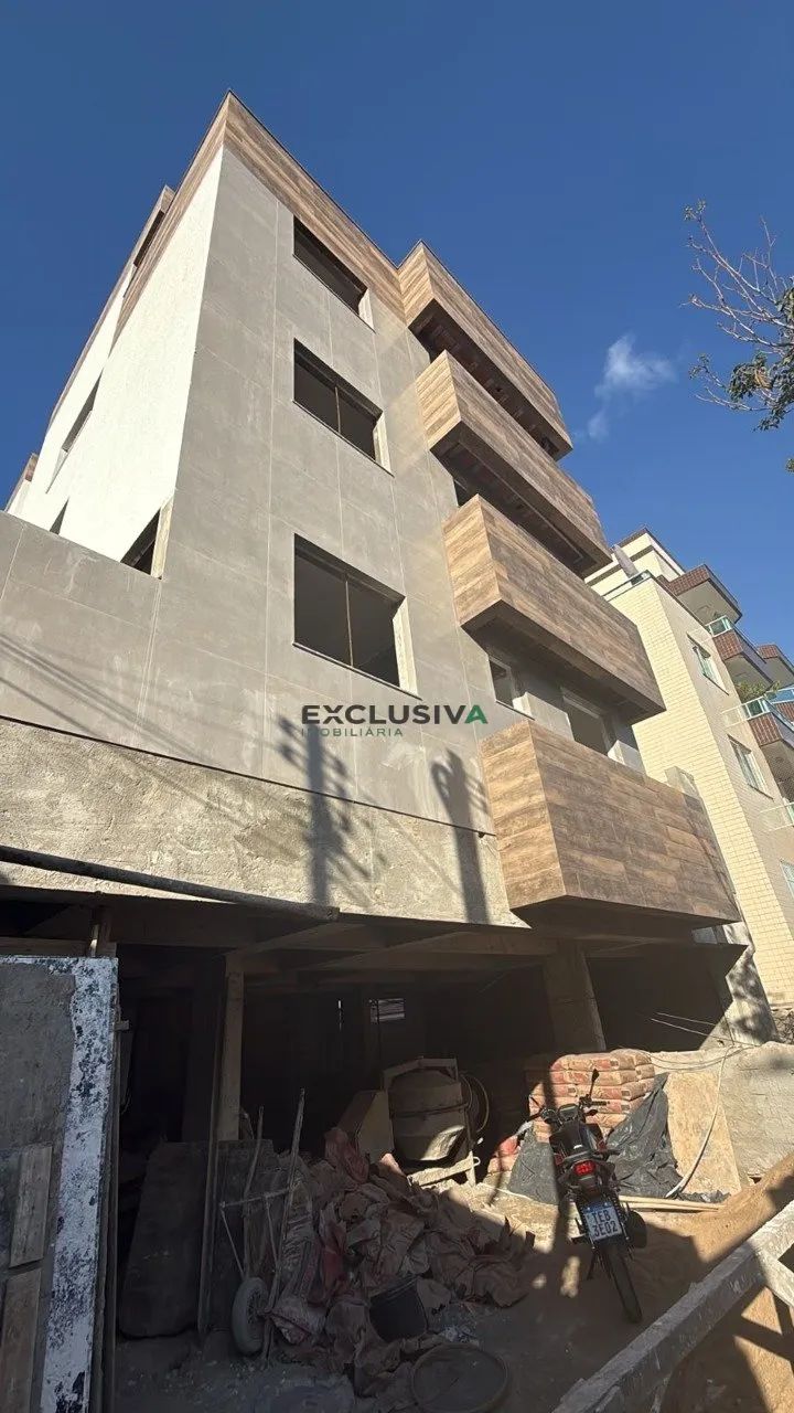 APARTAMENTO 02 QUARTOS - SUÍTE - 01 VAGA SOB PILOTIS - ELEVADOR - Foto 2