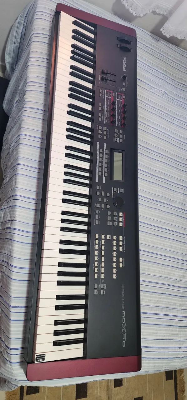 Teclado yamaha MOXF8 