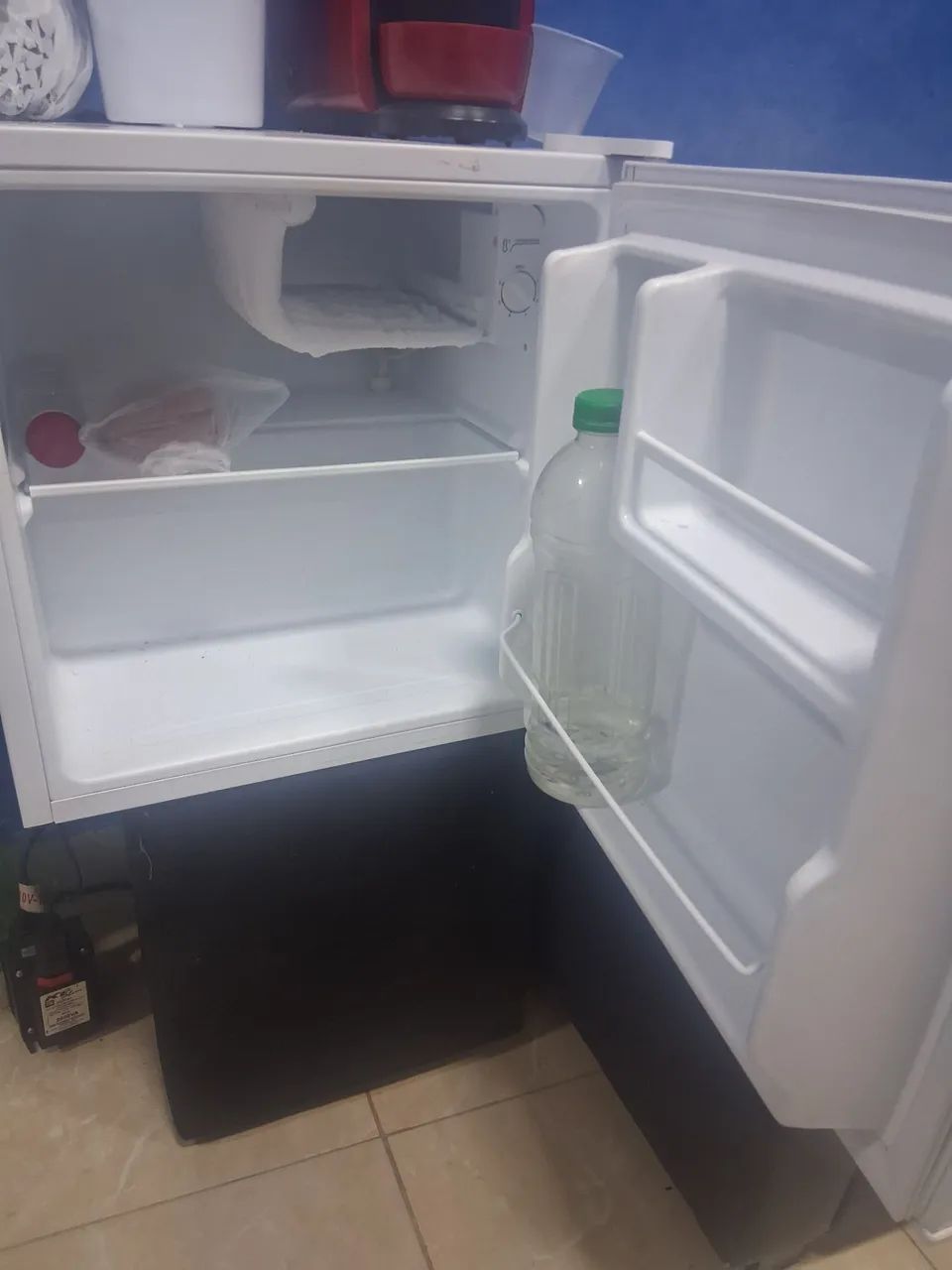 Frigobar midea 