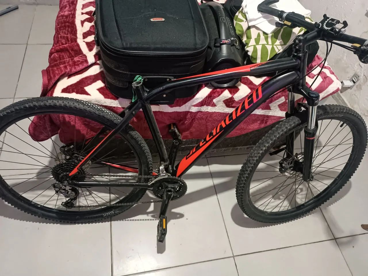 Bicicleta Specialized rockhopper - Foto 3