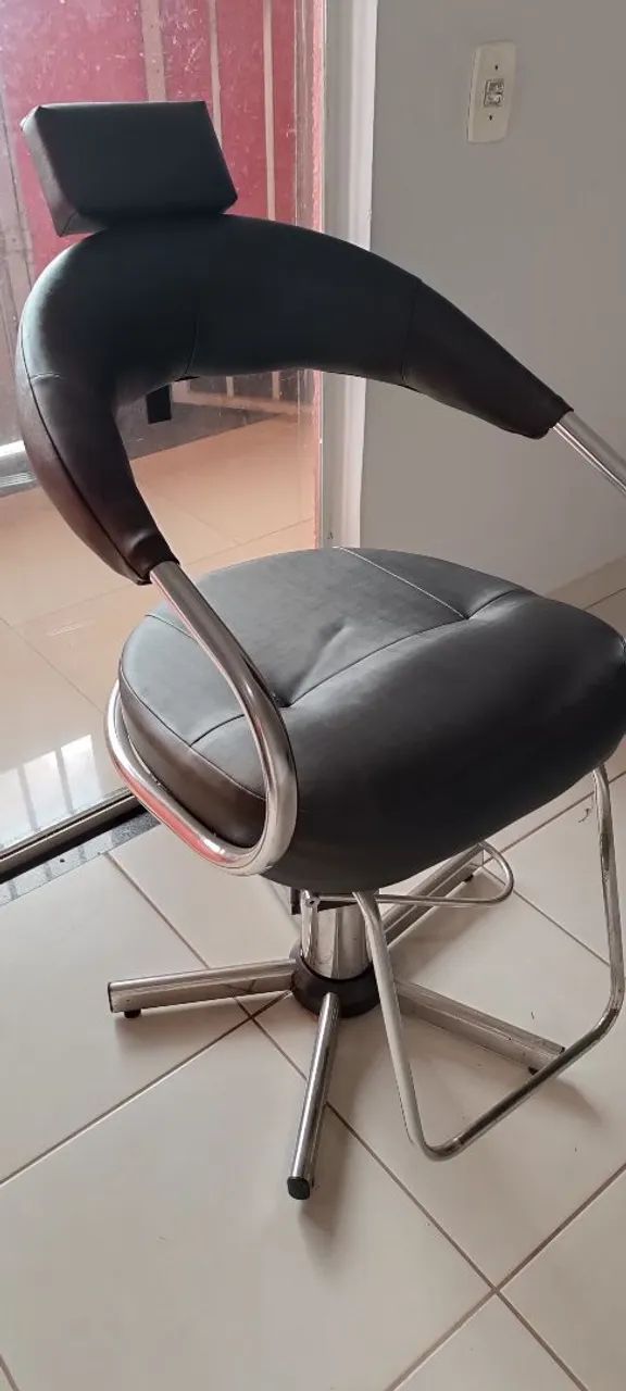 Vendo cadeira hidráulica para salão - Foto 4