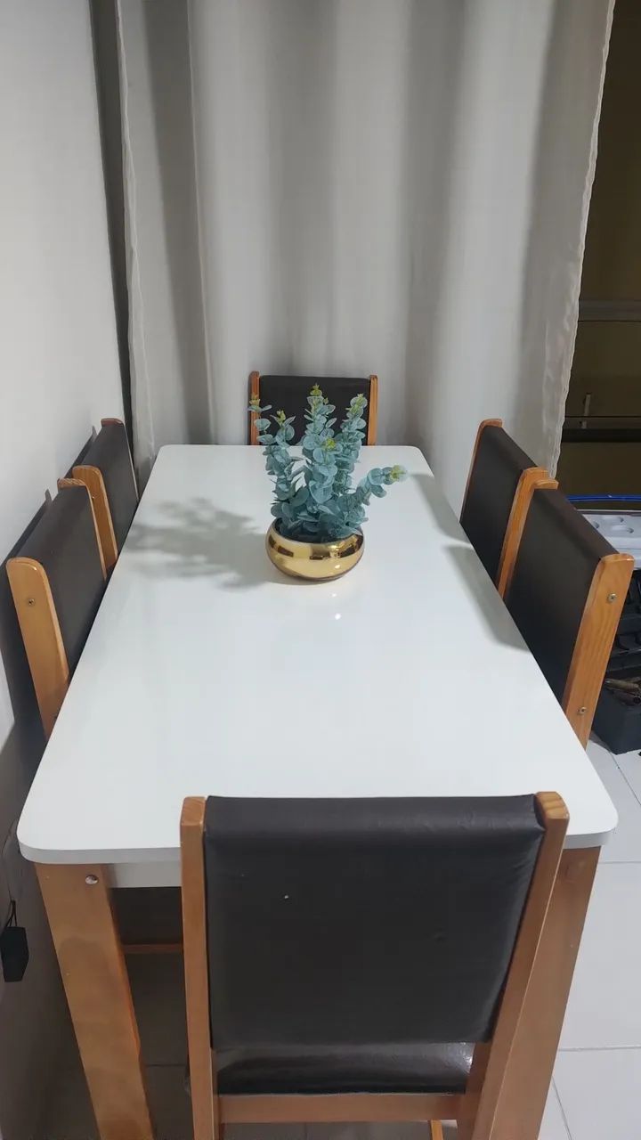 Mesa com 6 cadeiras  - Foto 3
