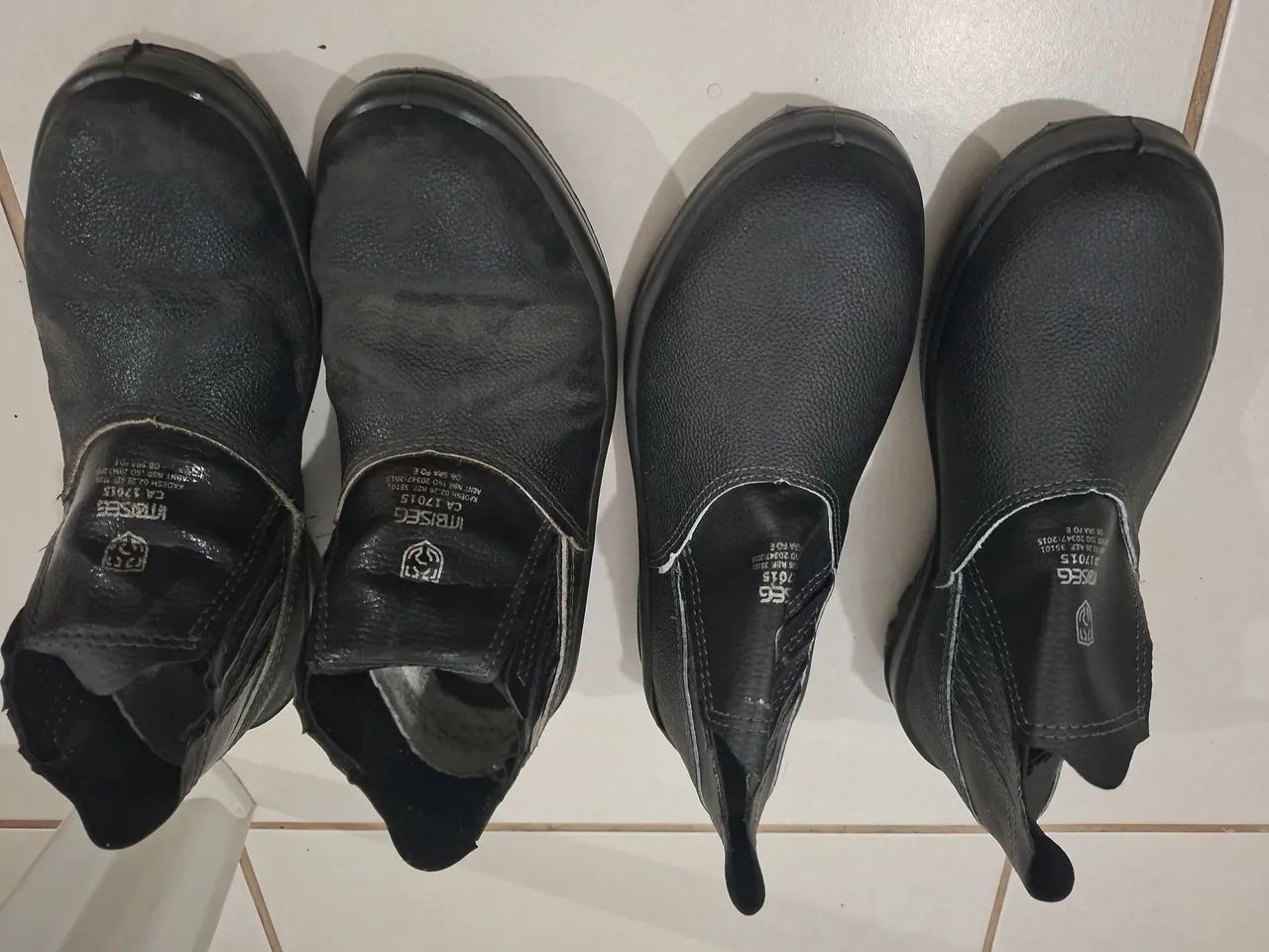 vendo 2 botas de trabalho 
