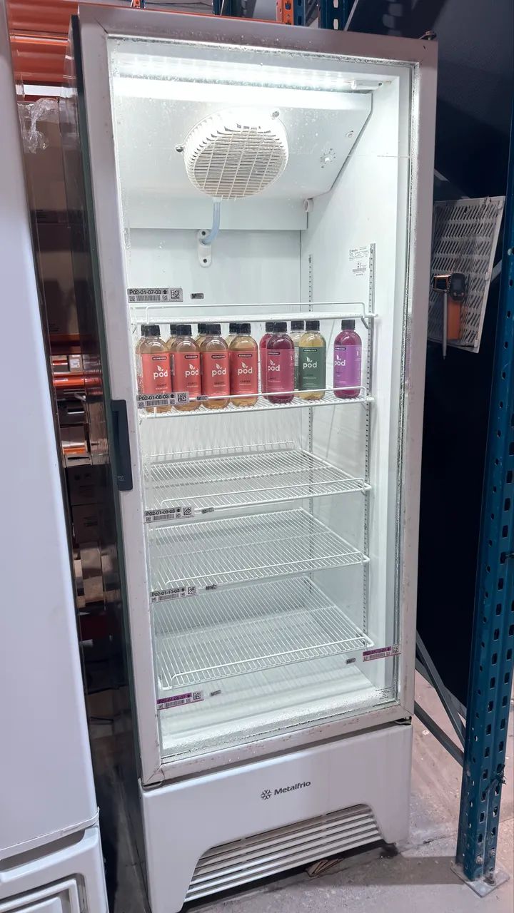  Refrigerador Expositor Vertical Metalfrio  - Foto 2