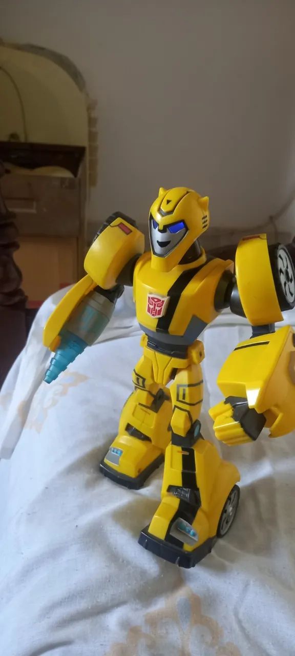 Transformers Bumblebee Animated Gigante - Foto 3