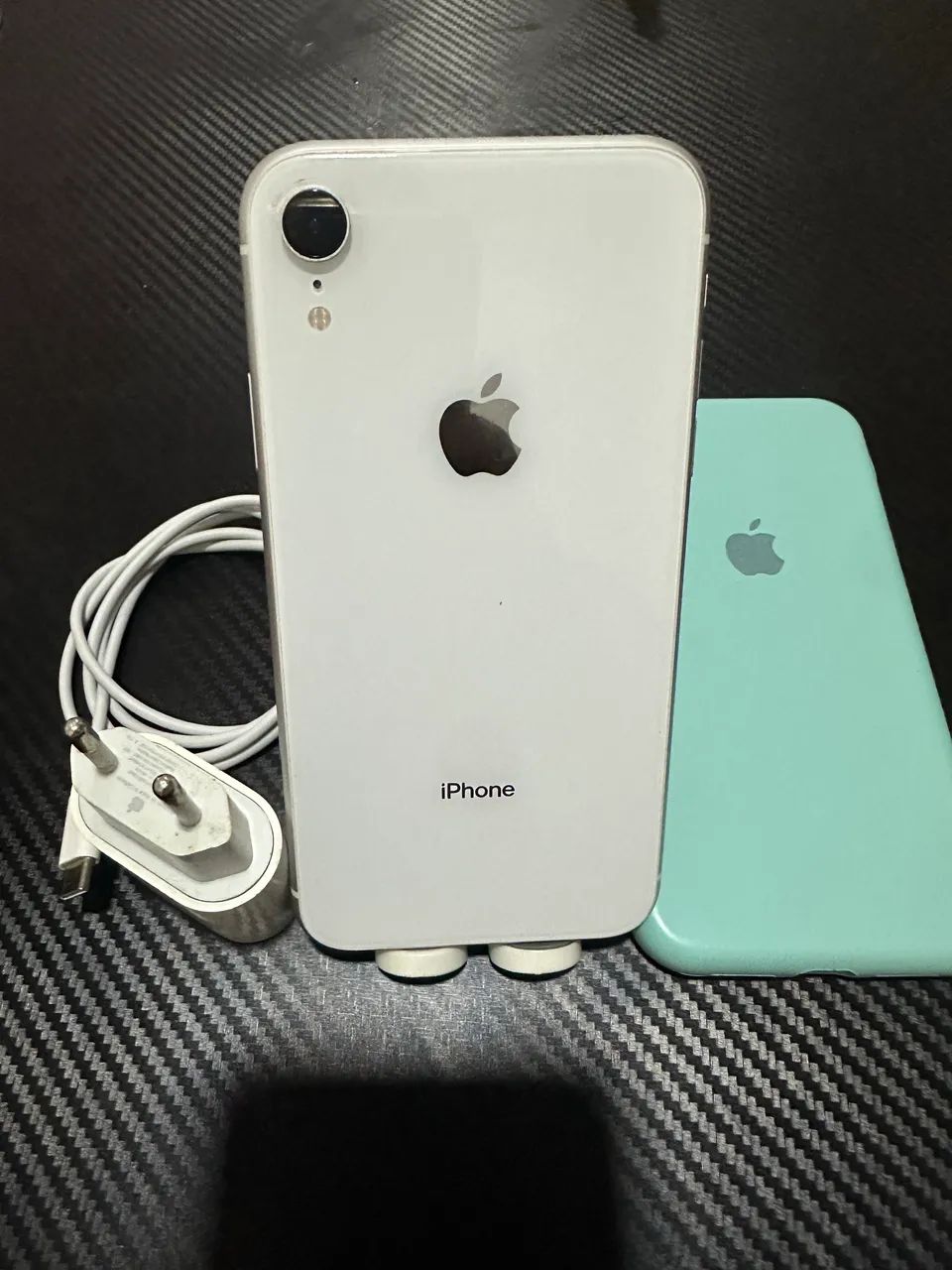 iPhone XR | 64 GB