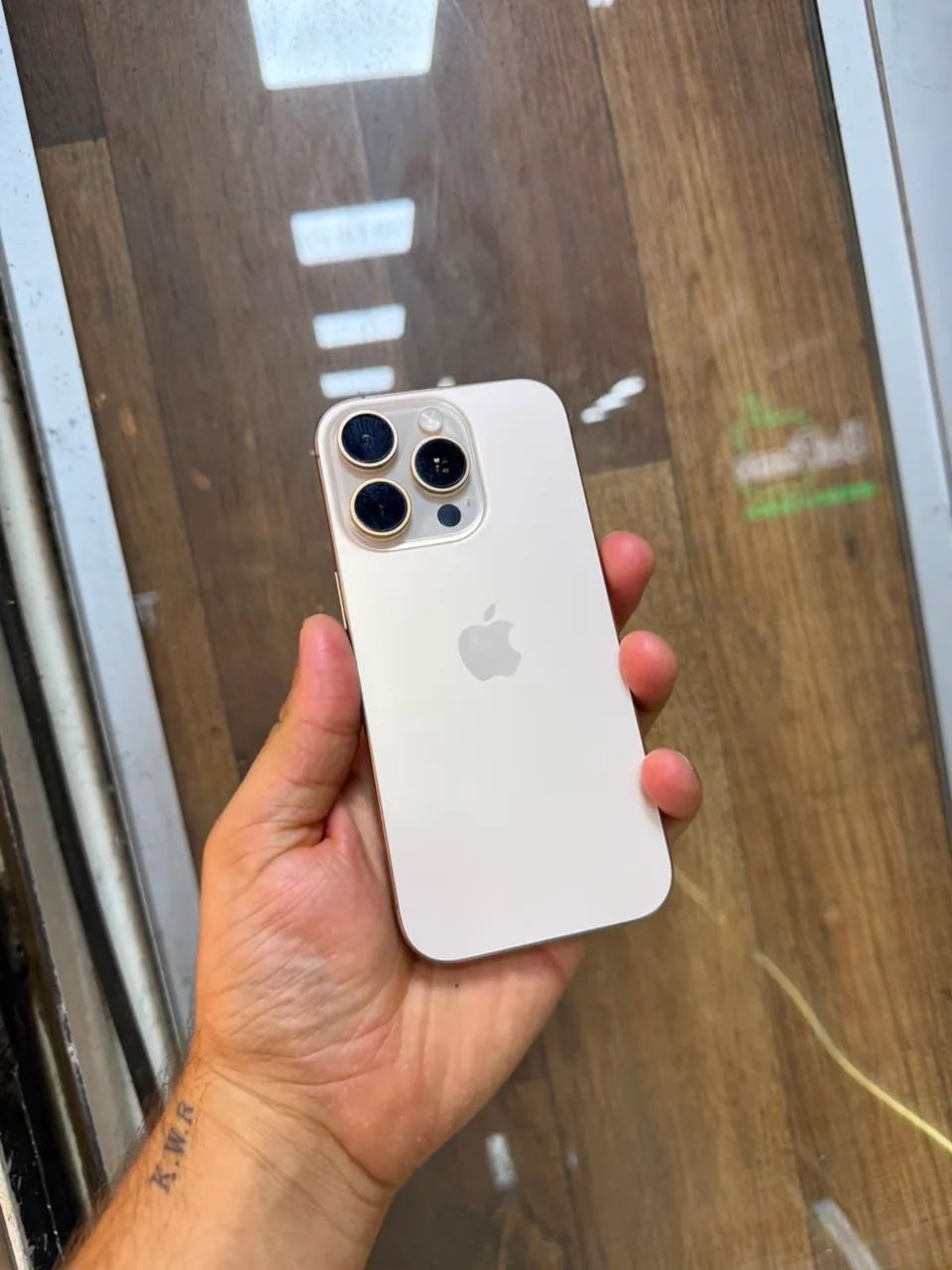iPhone 16 Pro 128GB todo original 