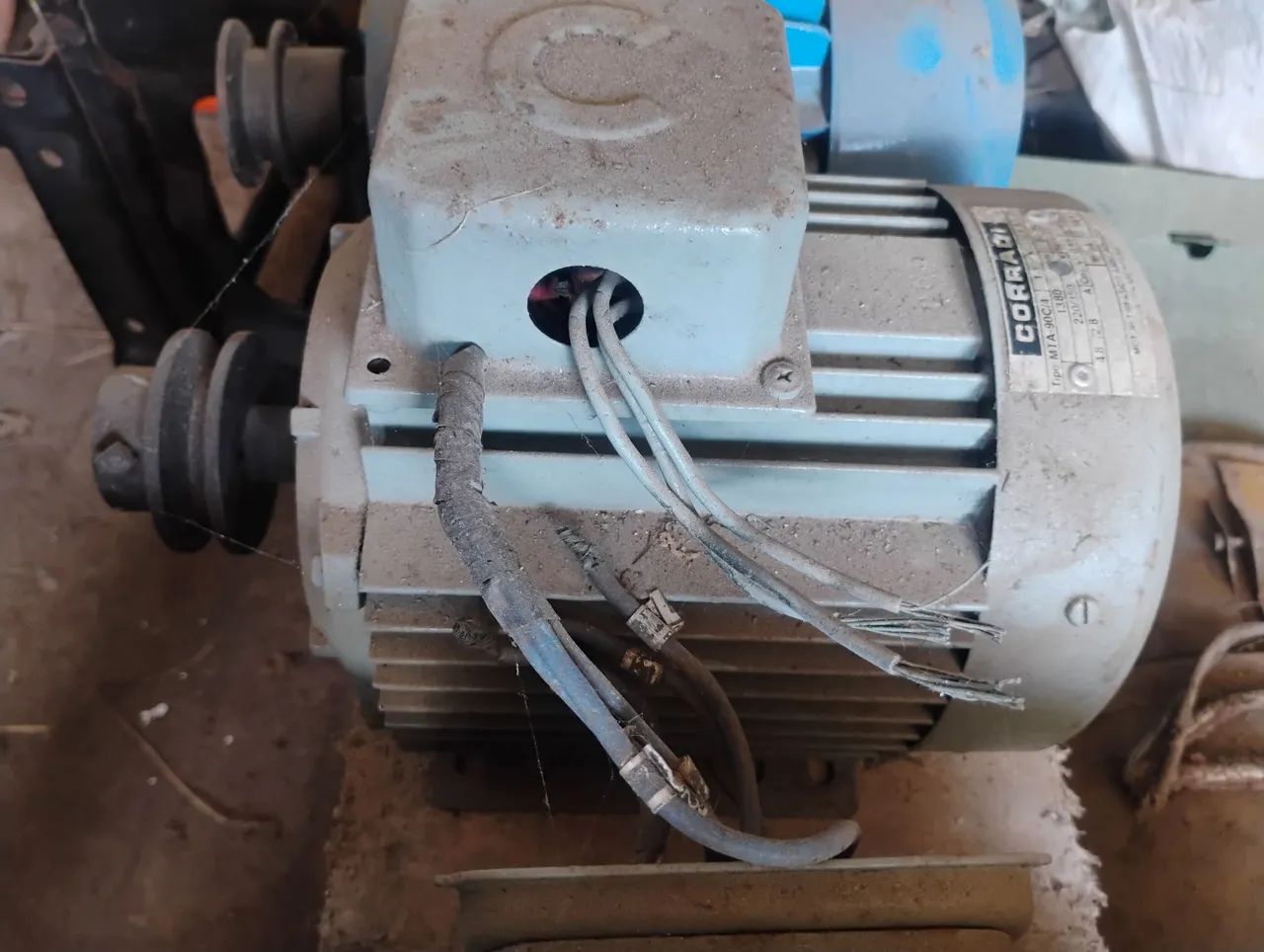 Motor Elétrico Trifásico 1,5 CV - Foto 2