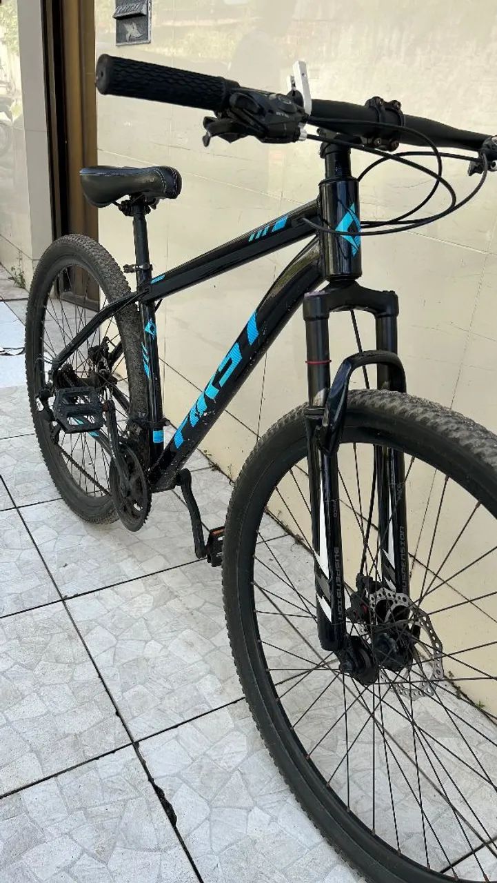 Bicicleta First Aro 29 Preta/Azul | Freio a Disco | Conservada - Foto 4