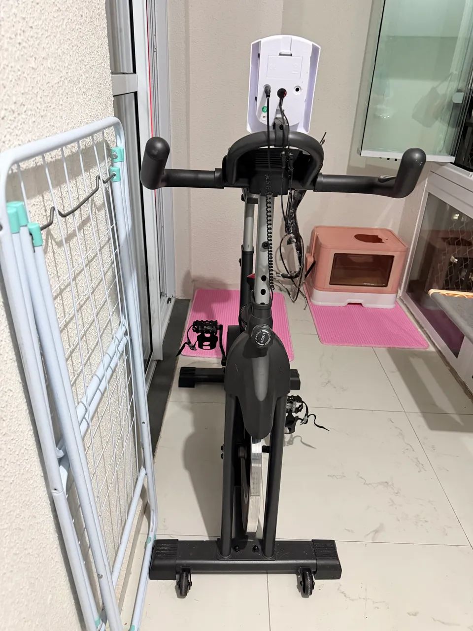 Bicicleta ergométrica 1 ano de uso  - Foto 5