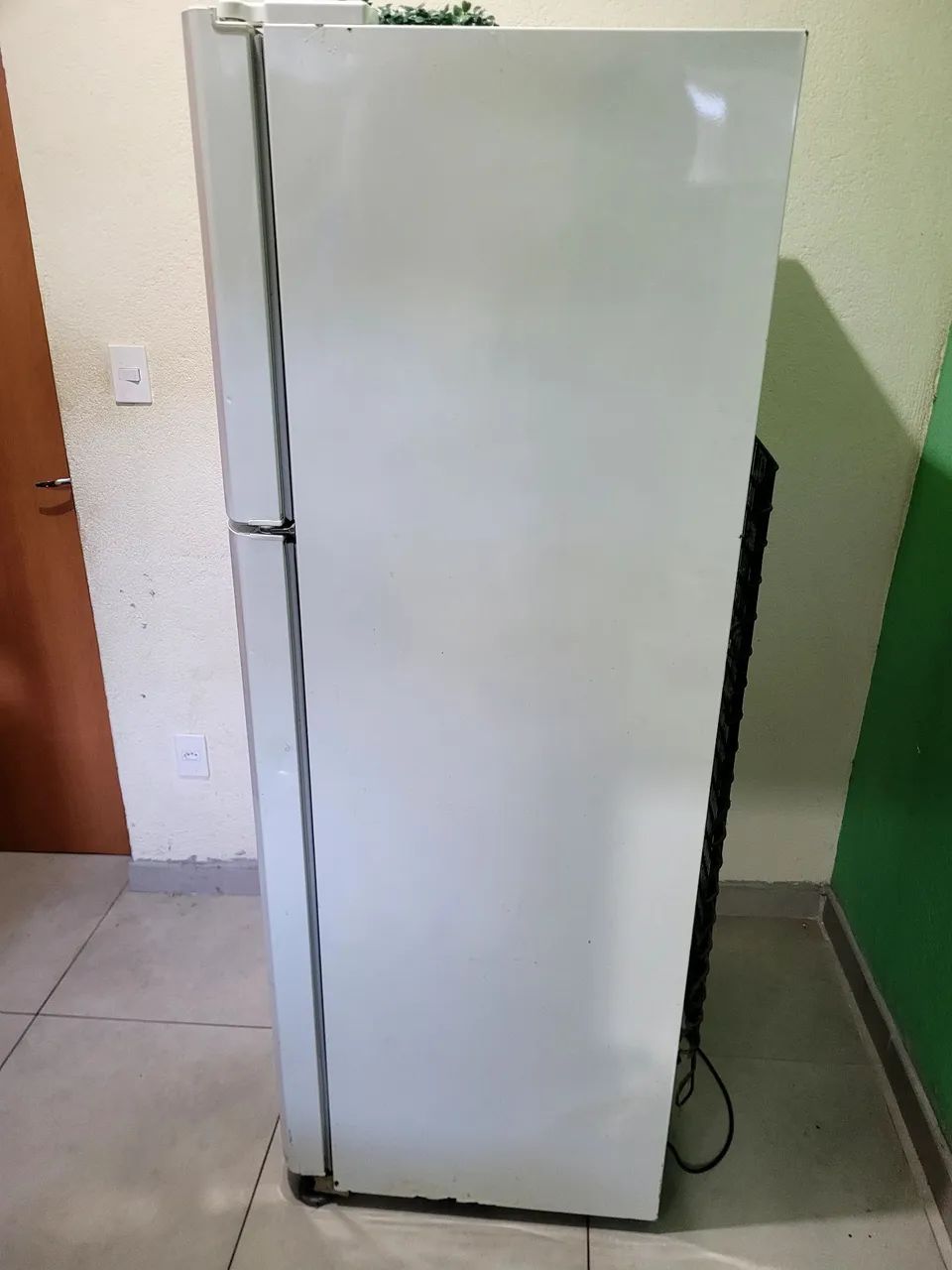 Vendo geladeira Eletrolux  - Foto 3