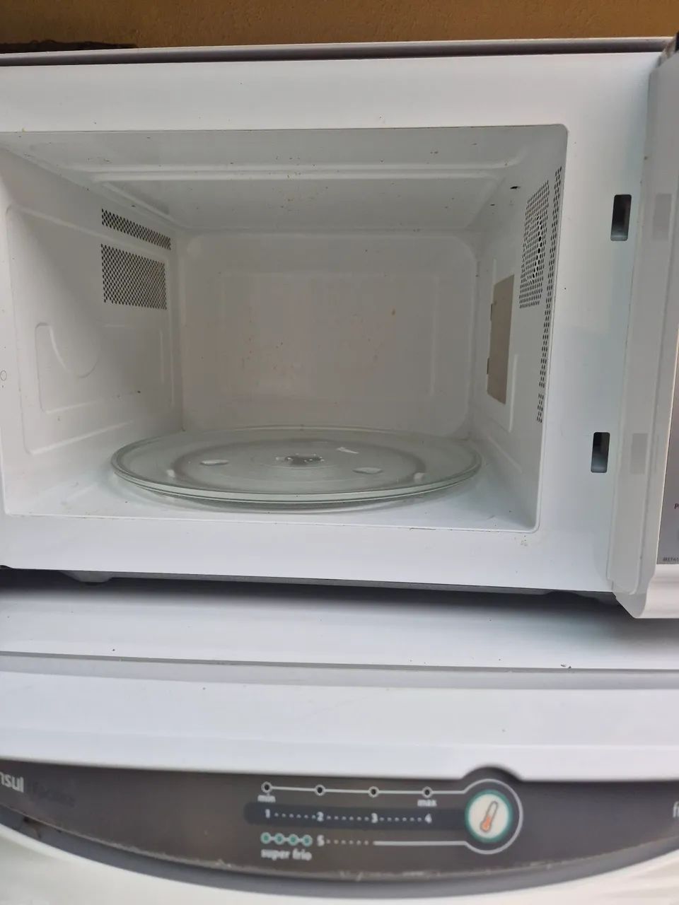 Micro-ondas e Geladeira usadas quebrado!! - Foto 4