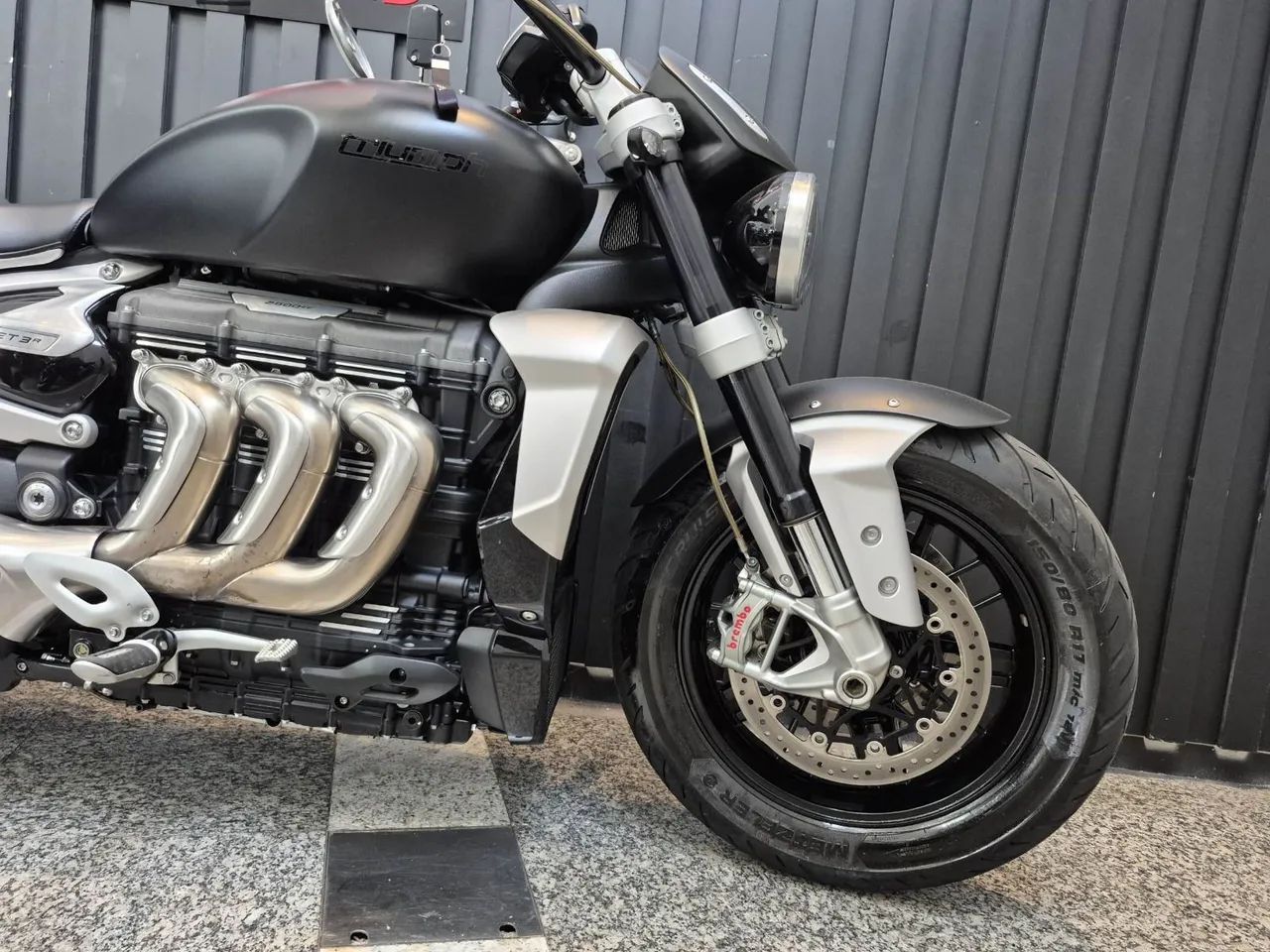 Triumph rocket 3 storm editiin GT - Foto 2
