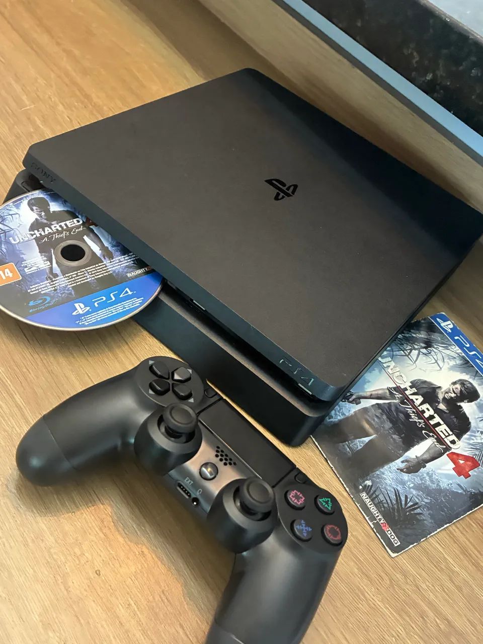 Ps4 slim