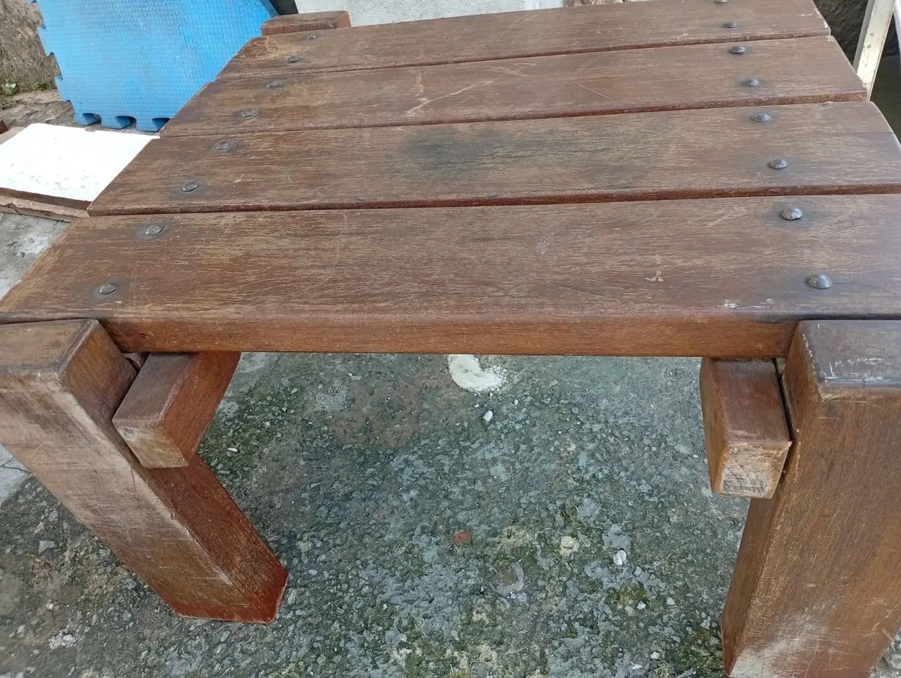 Mesa de centro em madeira maciça - Foto 4