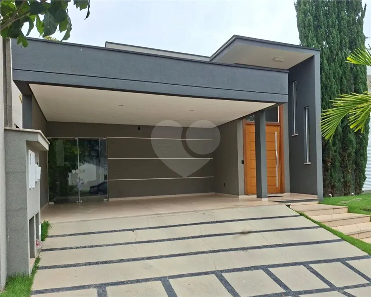 Casa térrea com 3 quartos no Condomínio Mont Blanc, em Sorocaba SP