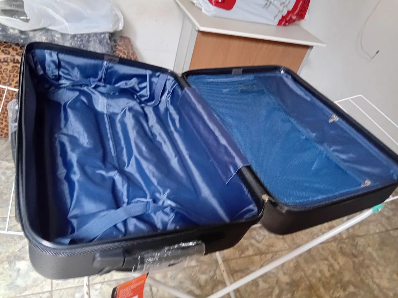 MALA 23 KG COM CADEADO LUXCEL ABS RÍGIDO  - Foto 3