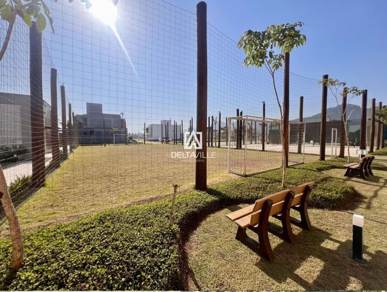 Terreno plano no Deltaville com 150m² e fundo para o lago - Foto 5