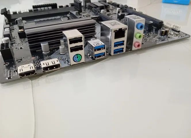PLACA-MÃE ASROCK B550 PHANTOM GAMING 4 - AM4 - NOVA + GARANTIA +