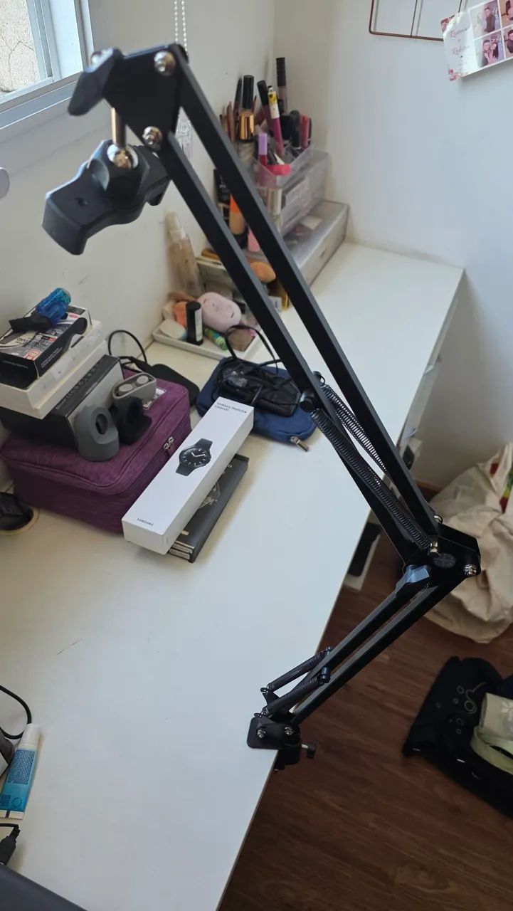 Aste para fixação de celular em bancada/mesas