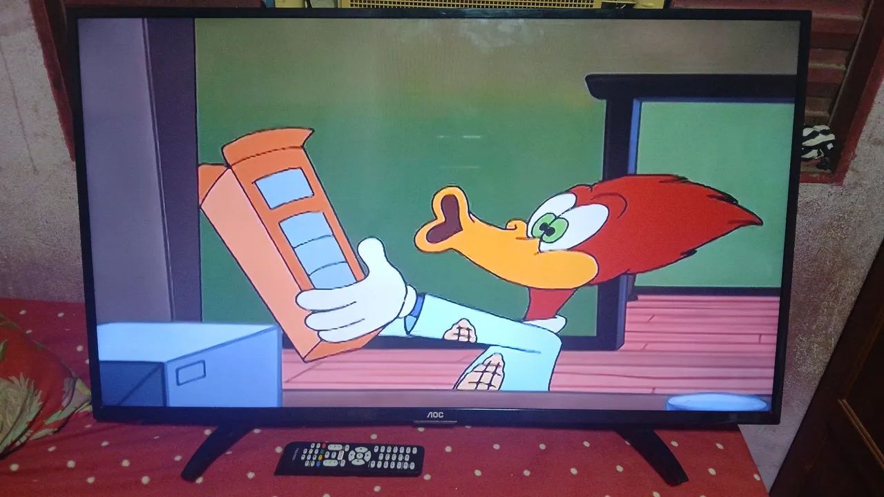 Vendo tv aoc 43 polegadas smart funcionando perfeitamente valor 850 pra vim buscar  - Foto 4