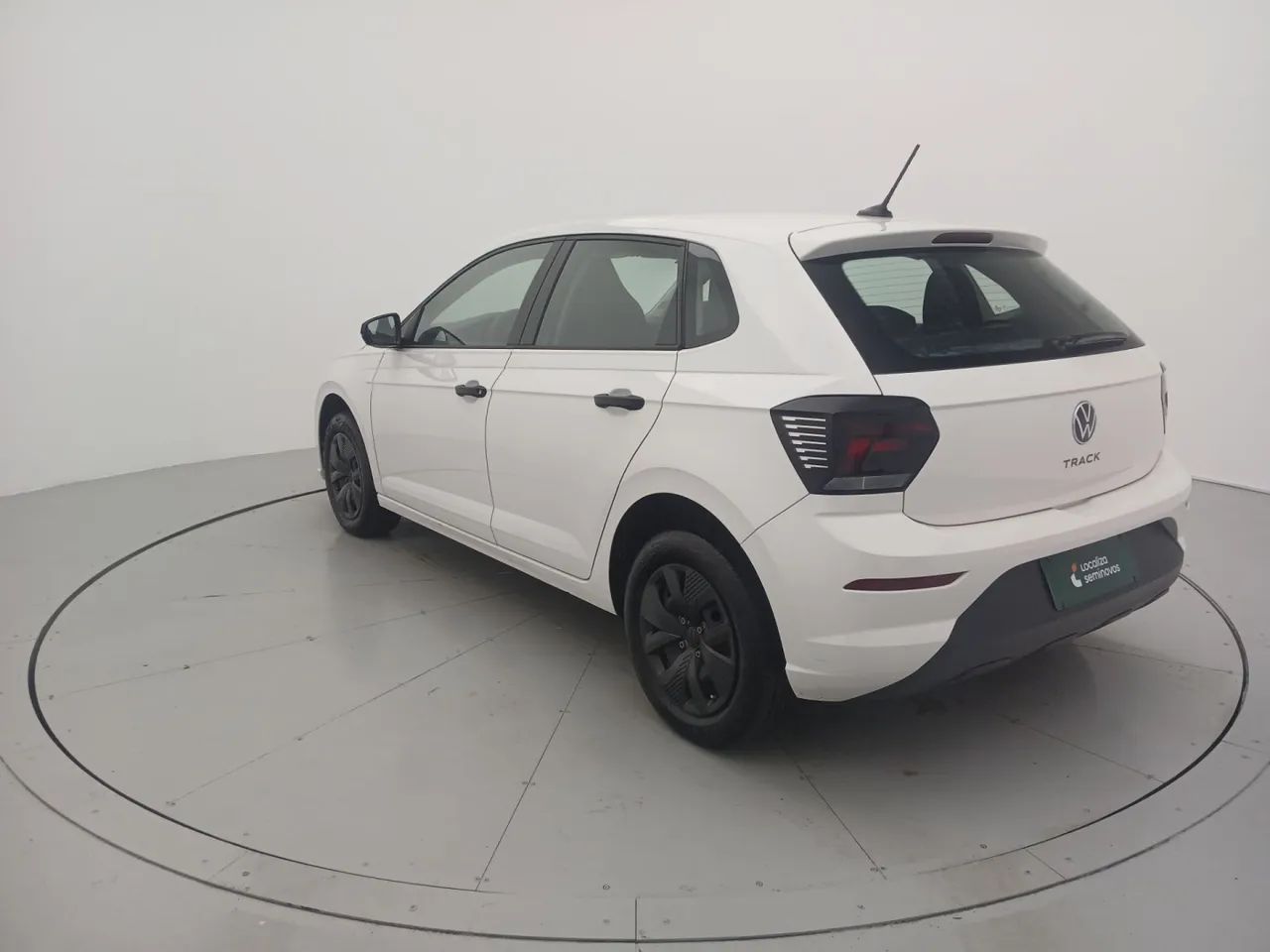 Volkswagen Polo Track 1.0 Flex 12V 5p, foto 3 de 18