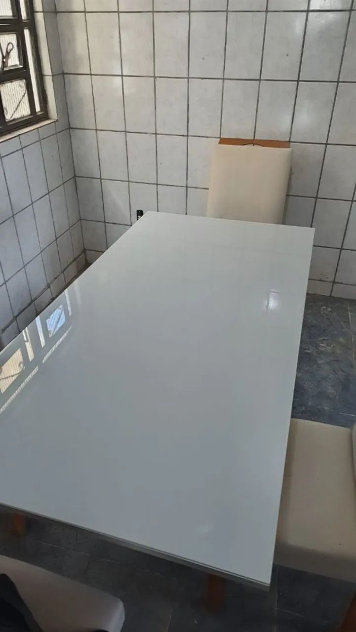 Conjunto de mesa e 6 cadeiras - Foto 2